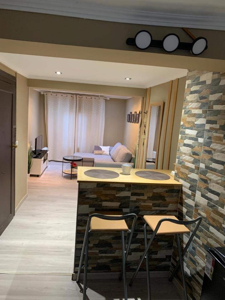 Ferienwohnung Aqui Me Quedo Logroño Exterior foto